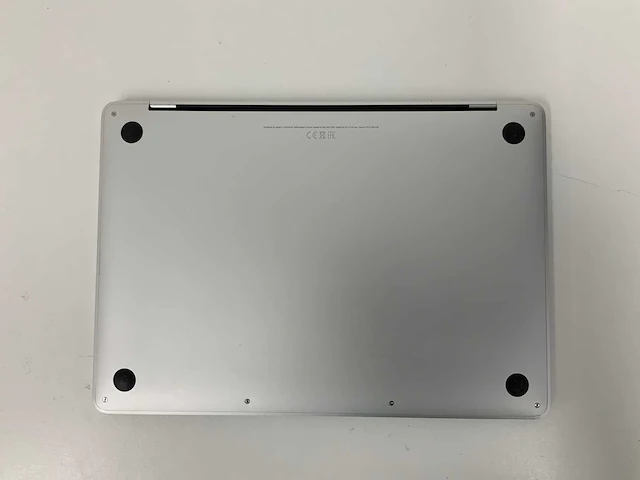 Apple a2159 13-inch macbook pro muhn2n/a laptop - afbeelding 3 van  3