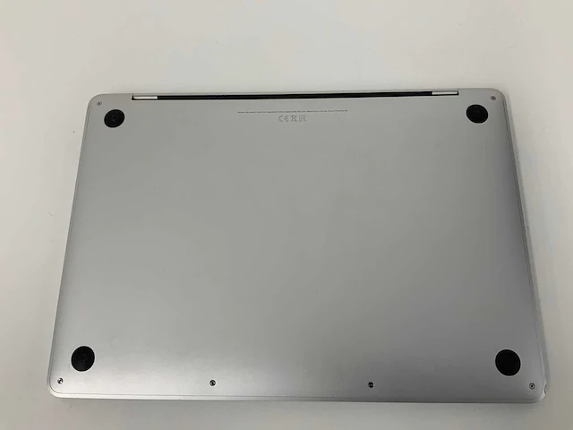 Apple a2159 13-inch macbook pro muhn2n/a laptop - afbeelding 3 van  3