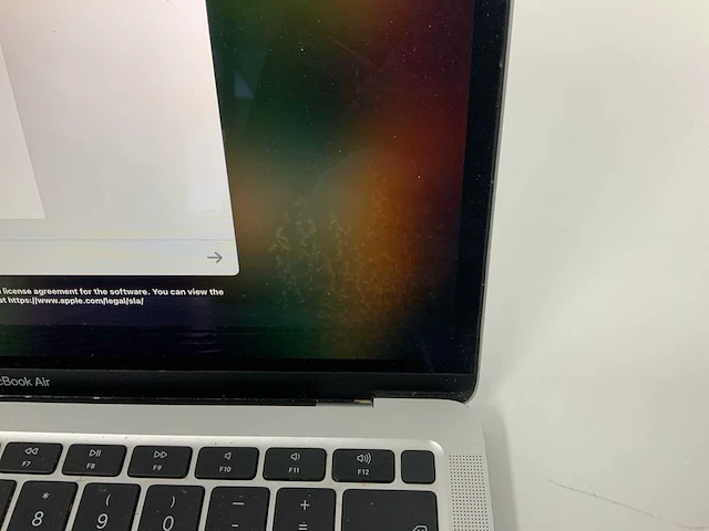 Apple a2179 13-inch macbook air mvh42n/a laptop - afbeelding 2 van  4