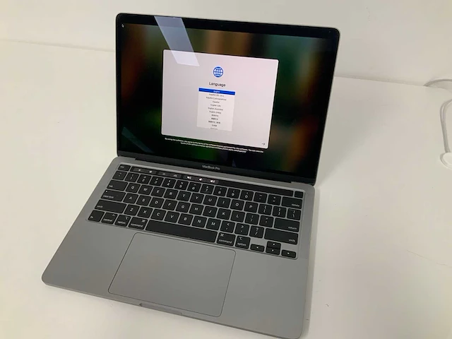 Apple a2251 13-inch macbook pro mwp52n/a laptop - afbeelding 1 van  3
