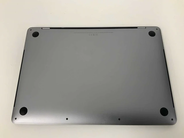 Apple a2251 13-inch macbook pro mwp52n/a laptop - afbeelding 3 van  3