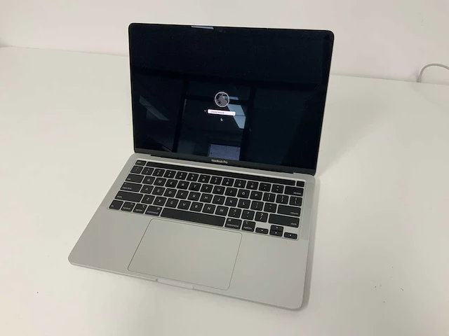 Apple a2251 13-inch macbook pro mwp72n/a laptop fmi - afbeelding 1 van  3