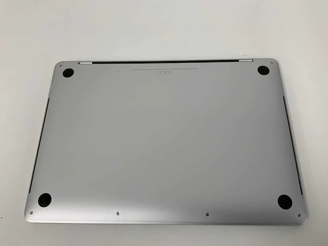 Apple a2251 13-inch macbook pro mwp72n/a laptop fmi - afbeelding 3 van  3
