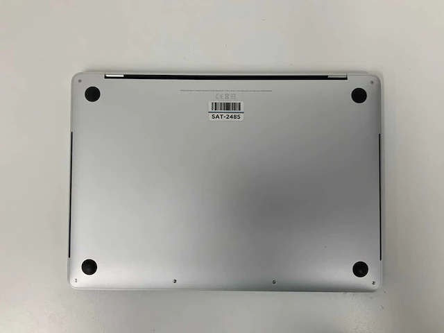Apple a2251 13-inch macbook pro mwp72n/a laptop - afbeelding 3 van  3