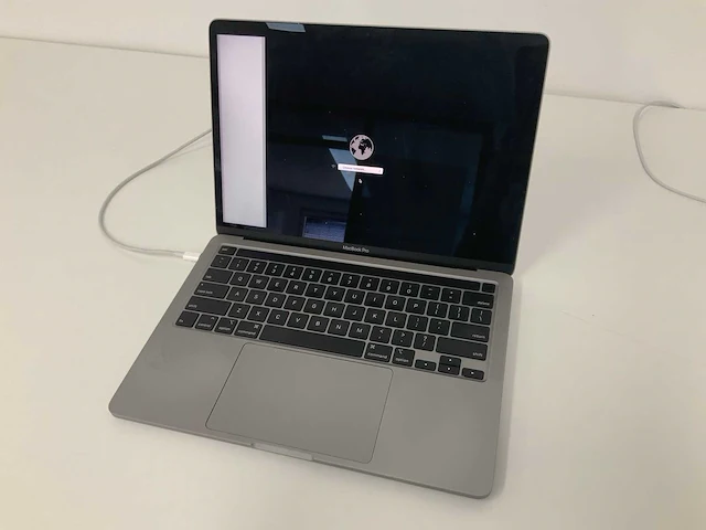 Apple a2289 13-inch macbook pro mxk32n/a laptop fmi - afbeelding 1 van  3