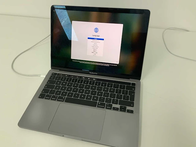 Apple a2289 13-inch macbook pro mxk32n/a laptop - afbeelding 1 van  3