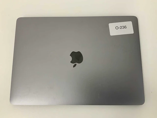 Apple a2337 13-inch macbook air mgn63n/a laptop - afbeelding 2 van  3