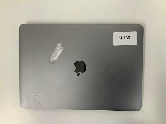 Apple a2337 13-inch macbook air mgn73n/a laptop - afbeelding 3 van  4