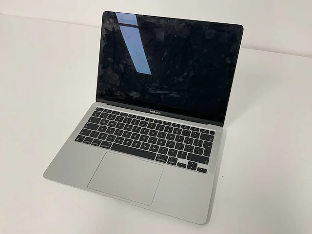 Apple a2337 13-inch macbook air mgna3n/a laptop - afbeelding 1 van  3