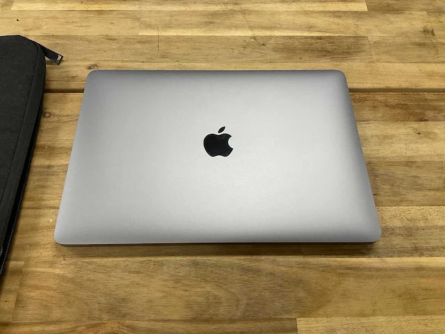 Apple a2337 macbook air - afbeelding 2 van  3