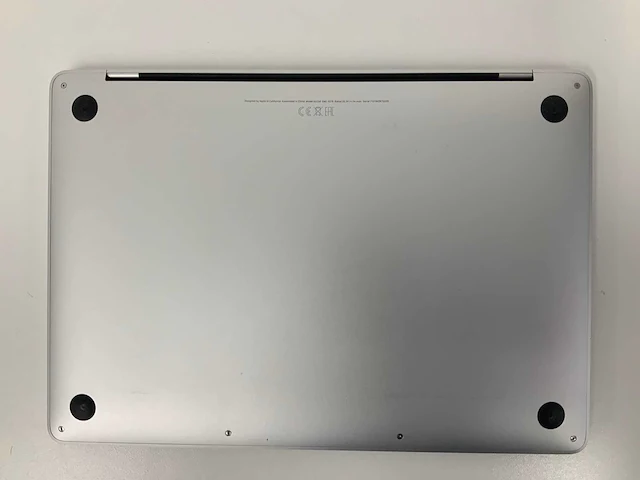 Apple a2338 13-inch macbook pro m1 myd82n/a laptop - afbeelding 3 van  3