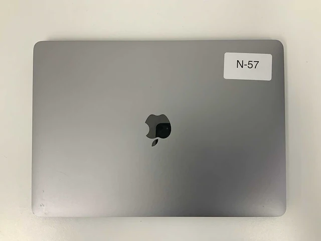 Apple a2338 13-inch macbook pro m1 myd92n/a laptop fmi - afbeelding 2 van  3