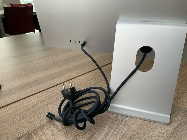 Apple a2525 studio display 27" - afbeelding 3 van  6