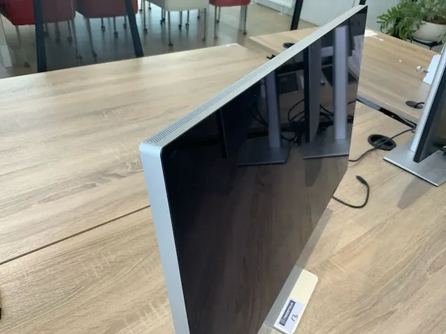 Apple a2525 studio display 27" - afbeelding 2 van  5