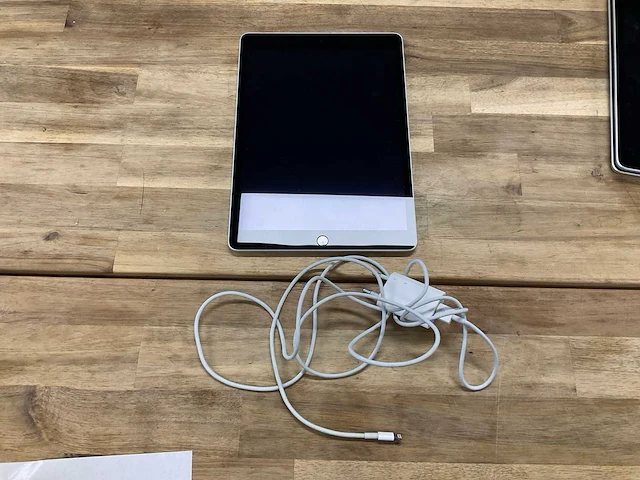 Apple a2602 ipad - afbeelding 1 van  2