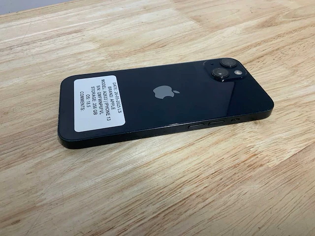 Apple a2633 iphone 13 mobiele telefoon - afbeelding 7 van  8