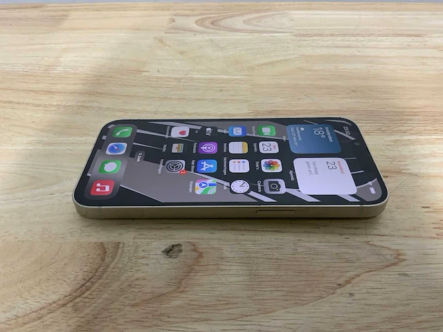 Apple a2633 iphone 13 smartphone - afbeelding 4 van  7
