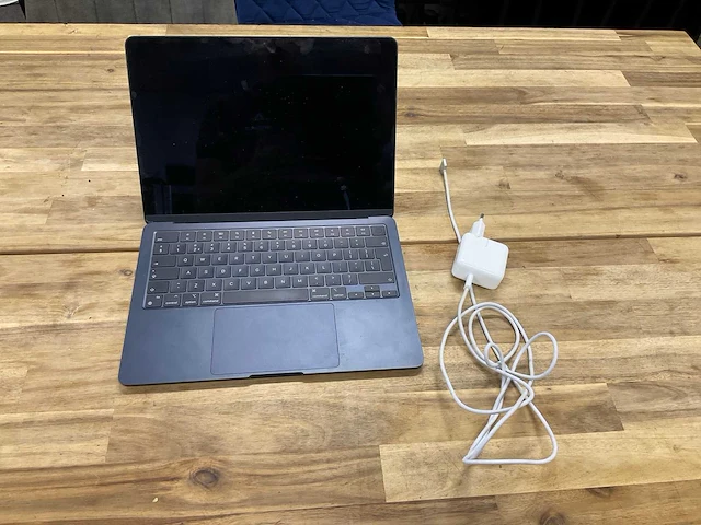 Apple a2681 macbook air - afbeelding 1 van  3