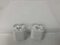 Apple airpods 2, with charging case - mv7n2zm/a (2x) - afbeelding 1 van  1