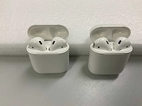 Apple airpods 2, with charging case - mv7n2zm/a (2x) - afbeelding 1 van  1