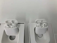 Apple airpods 2, with charging case - mv7n2zm/a (2x) - afbeelding 2 van  3
