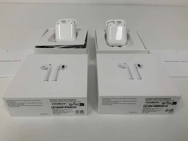Apple airpods 2, with charging case - mv7n2zm/a (2x) - afbeelding 3 van  3