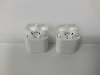 Apple airpods 2, with charging case (2x) - afbeelding 1 van  1