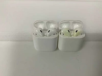 Apple airpods 2, with charging case mv7n2zm/a (2x) - afbeelding 1 van  1