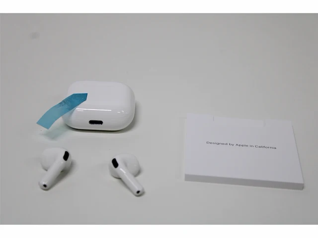 Apple airpods 4 met reguliere oplaadcase wit - afbeelding 4 van  4