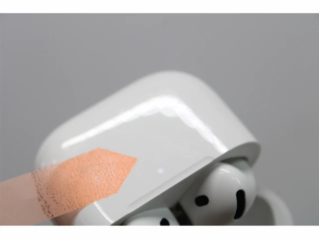 Apple airpods 4 wit - afbeelding 4 van  4