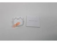 Apple airpods 4 wit - afbeelding 3 van  4