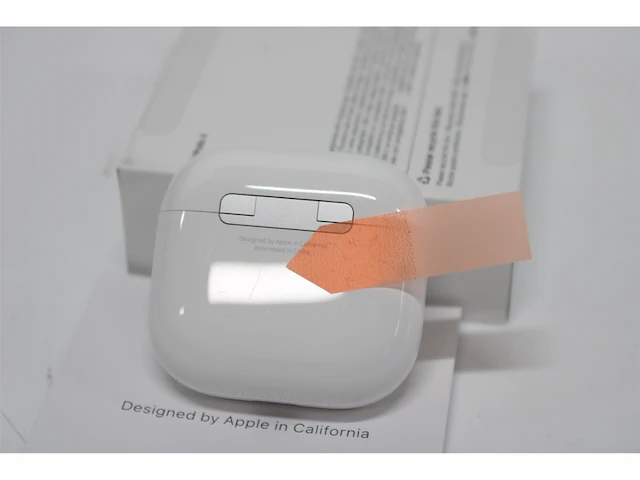 Apple airpods 4 wit - afbeelding 4 van  4