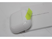 Apple airpods 4 wit - afbeelding 4 van  4