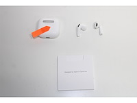 Apple airpods 4 wit - afbeelding 3 van  4