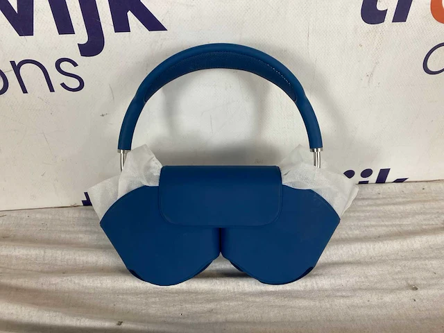 Apple airpods max - sky blue - afbeelding 2 van  3