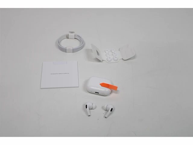 Apple airpods pro 2 met magsafe oplaadcase wit - afbeelding 4 van  5
