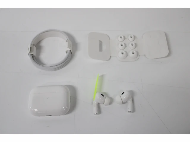 Apple airpods pro (2e generatie) magsafe usbc wit - afbeelding 4 van  5