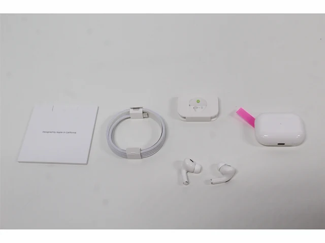 Apple airpods pro wit (2e generatie) magsafe usb-c wit - afbeelding 4 van  5