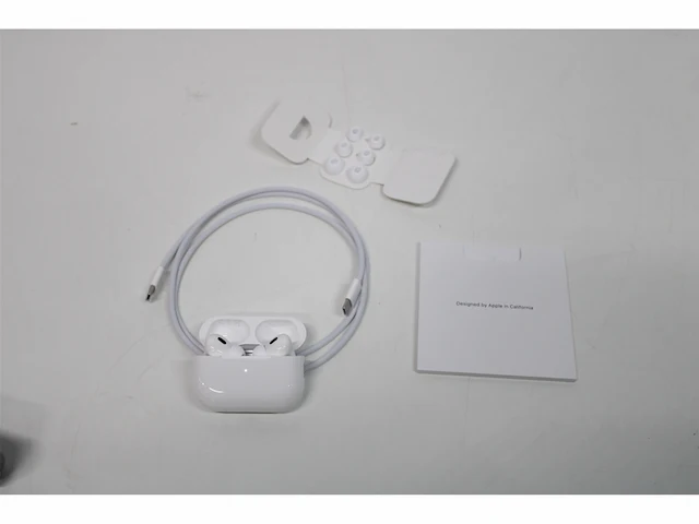 Apple airpods pro wit (2e generatie) magsafe usb-c wit - afbeelding 4 van  4
