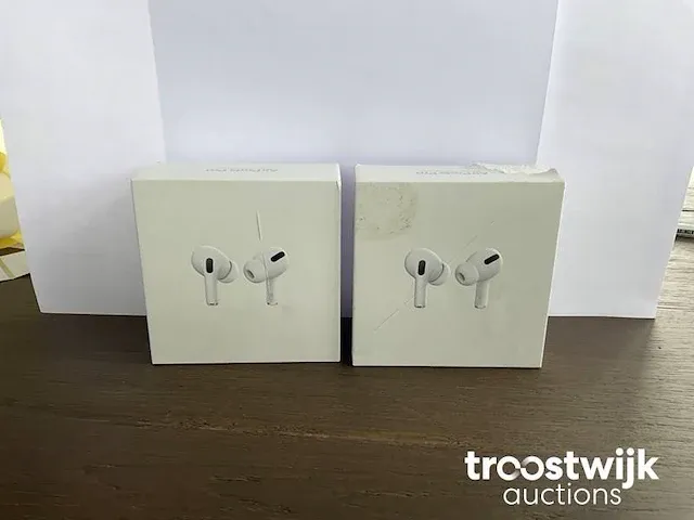 Apple airpods pro - afbeelding 1 van  5