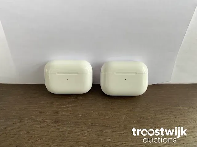 Apple airpods pro - afbeelding 1 van  4