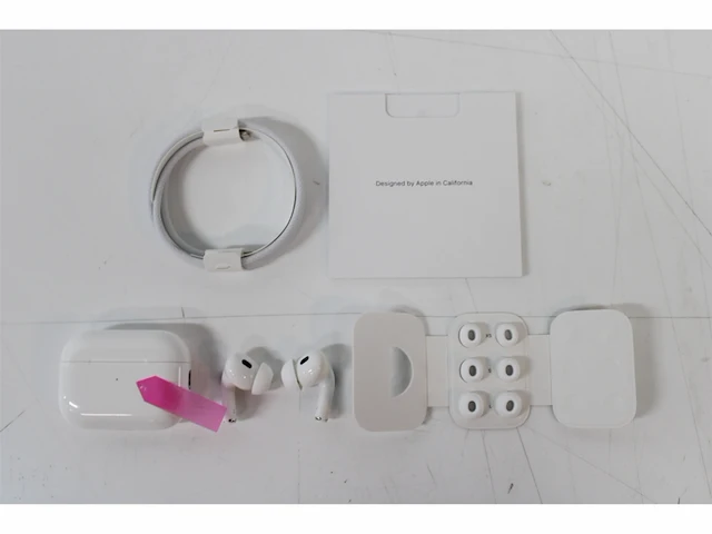 Apple apple airpods pro 2 met magsafe oplaadcase (usb-c) wit - afbeelding 5 van  6
