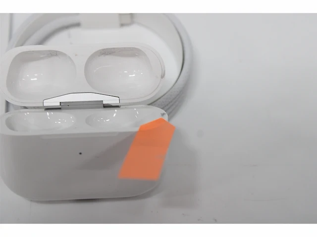 Apple apple airpods pro wit 2 met magsafe oplaadcase (usb-c) - afbeelding 3 van  3