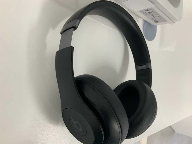 Apple beats studio pro wireless headphone - afbeelding 3 van  5