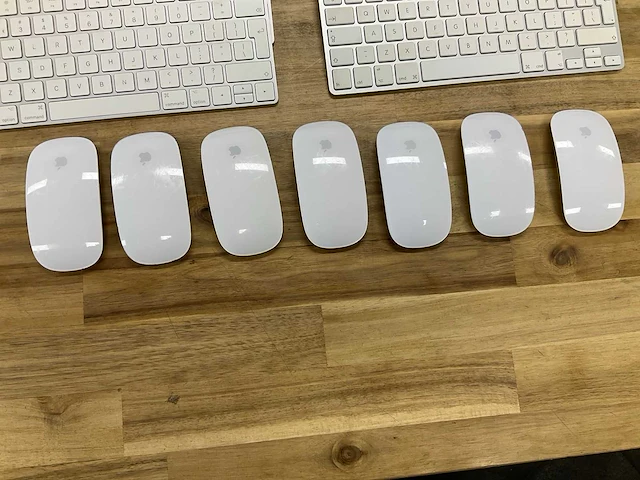 Apple draadloze toetsenborden en muizen (13x) - afbeelding 4 van  4