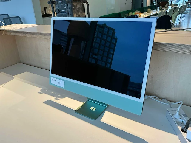 Apple imac 24” m1 desktop - afbeelding 1 van  3