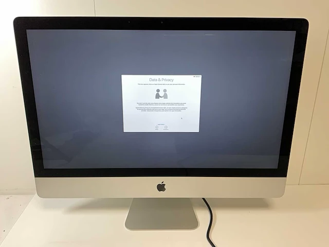 Apple imac 27”, core(tm) i5 8th gen, 16 gb ram, 500 gb nvme, amd radeon rx 580x 4 gb all-in-one desktop - afbeelding 1 van  6