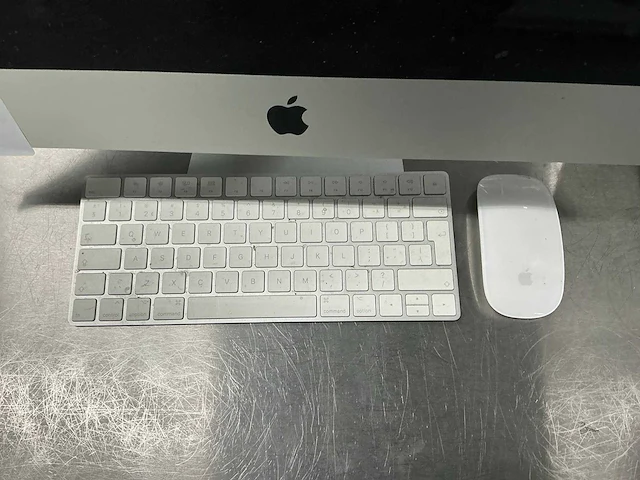 Apple imac desktop - afbeelding 2 van  5