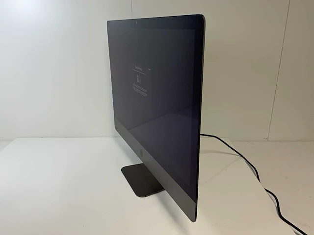 Apple imac pro 27”, core(tm) w-2140b, 64 gb ram, 1 tb nvme, amd radeon pro vega 56 8 gb all-in-one desktop - afbeelding 2 van  6