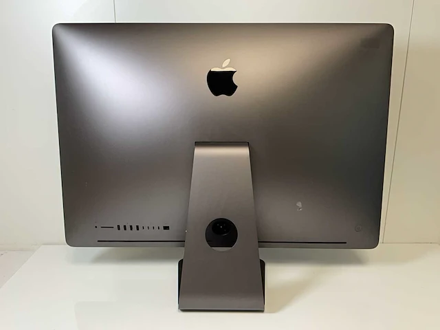 Apple imac pro 27”, core(tm) w-2140b, 64 gb ram, 1 tb nvme, amd radeon pro vega 56 8 gb all-in-one desktop - afbeelding 4 van  6